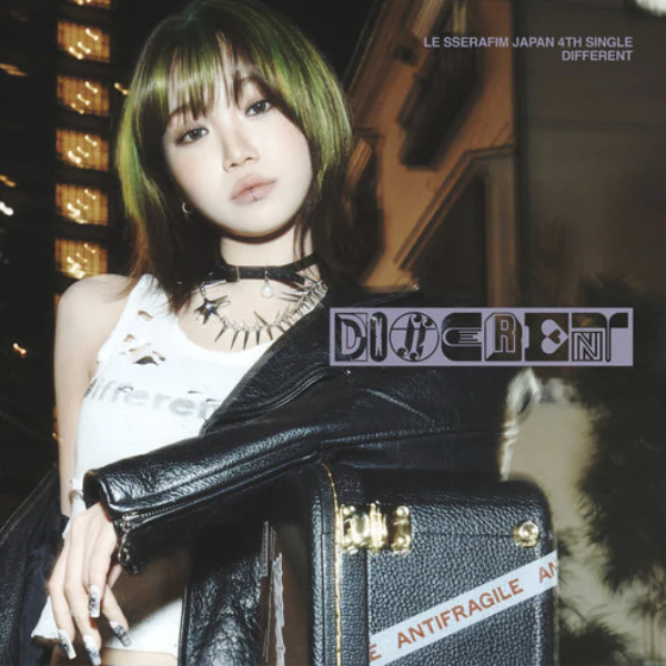 LE SSERAFIM - DIFFERENT [4th JP Single Album - Solo Jacket Edition] - Image 2