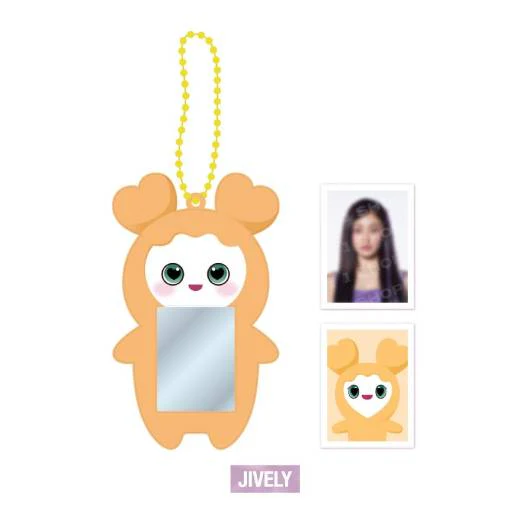 TWICE - LOVELY ID Photo Holder ['THIS IS FOR' World Tour in Incheon Official MD] - Image 4