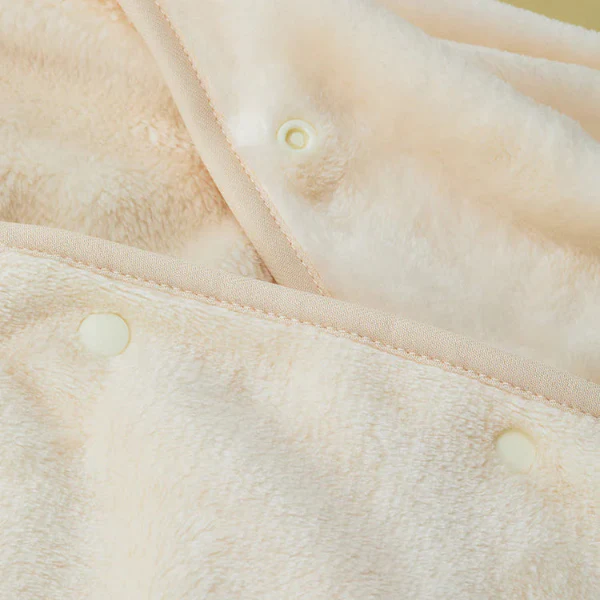 ZEROBASEONE - zeroni FLUFFY Wonderland Hooded Blanket - Image 10